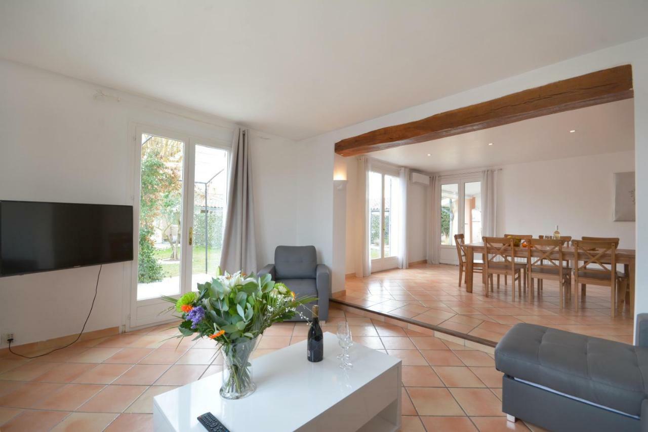 Mas Et Gite De La Picholine LʼIsle-sur-la-Sorgue Exteriér fotografie